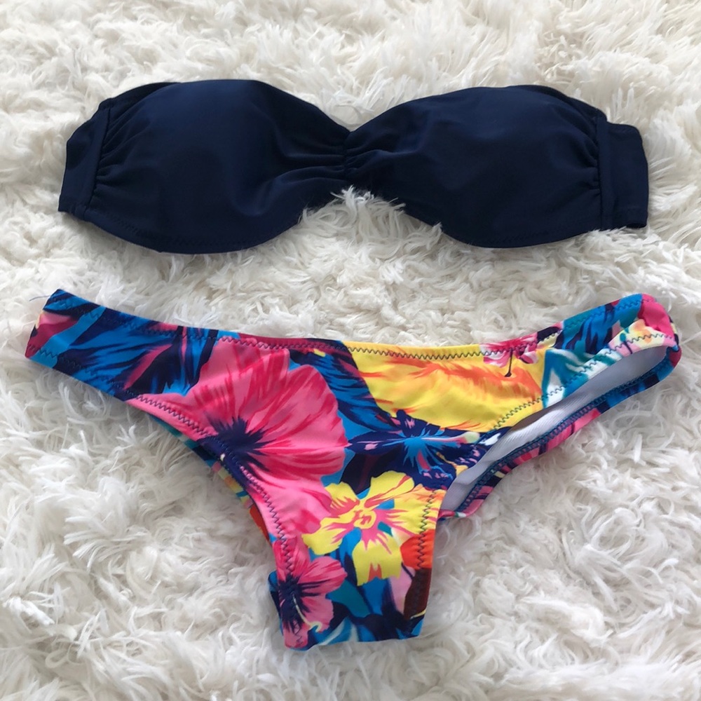3 For $25 New Two-Piece Swimsuits M